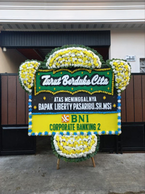 Papan Bunga Duka di Sumpang Minangae