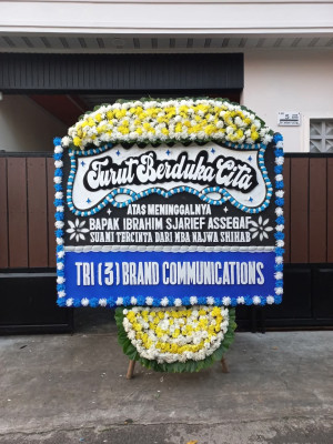 Papan Bunga Duka di Sumpang Minangae